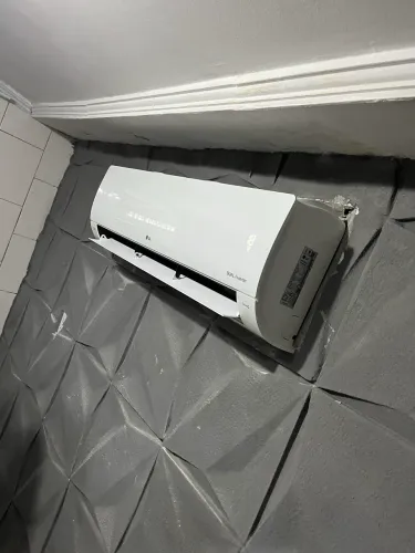 Limpeza e higienização de ar condicionado