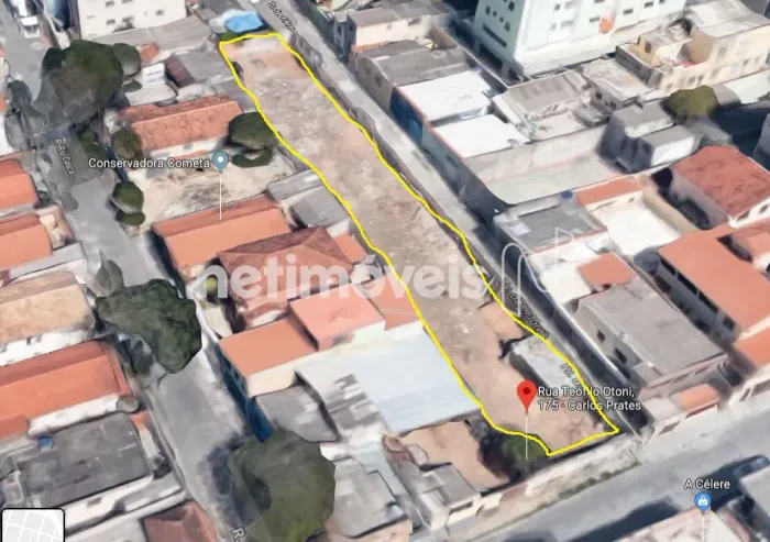 Excelente lote de 979,32 m²; em localização privilegiada no Carlos Prates.