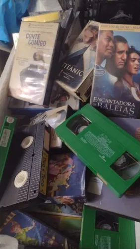 Fitas VHS (filmes diversos)