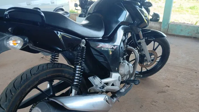 Vende-se moto fan 160