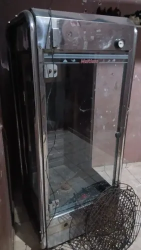 Máquina de assar frango e carne