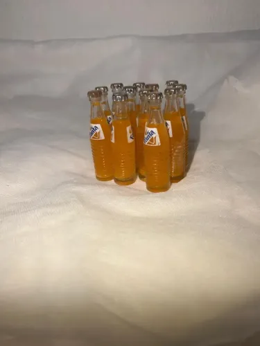Jogo De Mini Garrafinhas Fanta Laranja E Argentina Raridade (Usado)