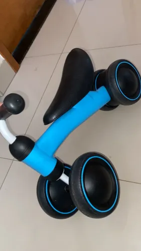 Bicicleta de equilíbrio bebê 