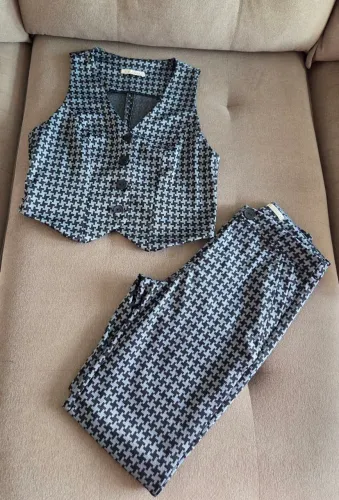 Conjunto Bump N:38 Colete e calça alfaiataria 