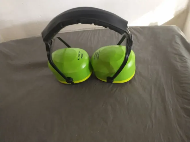 Protetor auricular/abafador...