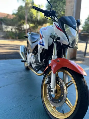 HONDA CB300 2015 TRICOLOR