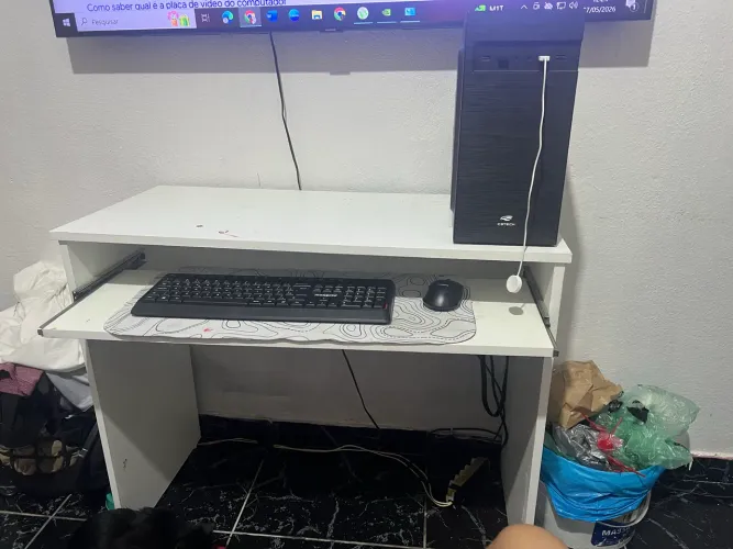 Vendo pc, acompanha teclado e mouse