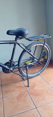 Bicicleta em perfeitas condições 