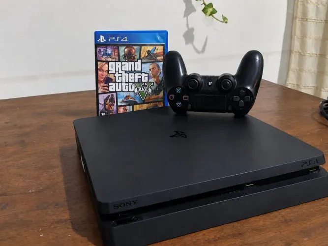 PS4 Slim 500GB + Controle original + GTA V Mídia Física