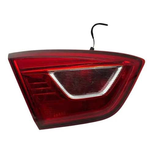 LANTERNA ESQUERDA TAMPA MALA CHEVROLET CRUZE 2017 A 2019