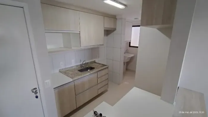 Apartamento à venda no Condomínio Residencial Paris, em Sorocaba-SP.