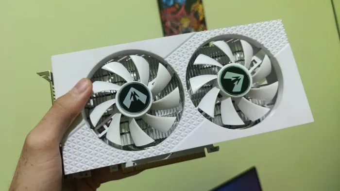 RX 580 4GB WHITE Show 4gb 2048sp