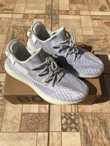 Yeezy Boost 350 V2 Static | Novo | Tam. 42 BR | Com Caixa