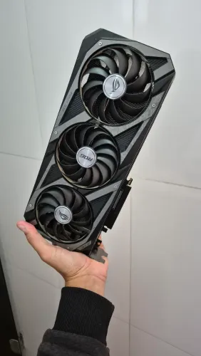 Vendo RTX 3070 Asus rog strix