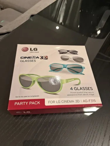 Kit 4 Óculos 3D LG Cinema (Party Pack) - Modelo AG-F315