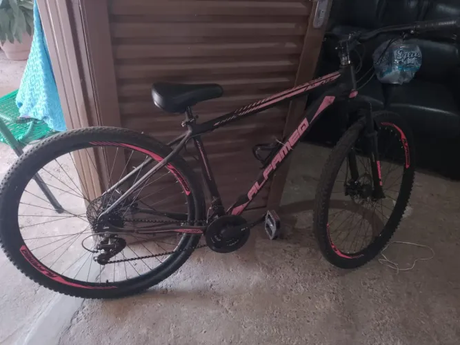 Bicicleta aro 29 e Monark rebaixada aro 26