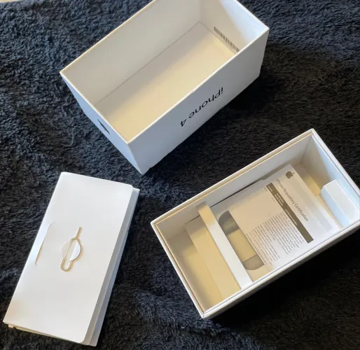 Caixa Original iPhone 4 - Com Chave SIM Original e Manuais