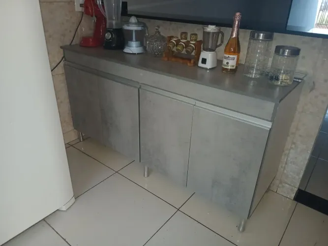 Vende se Armário