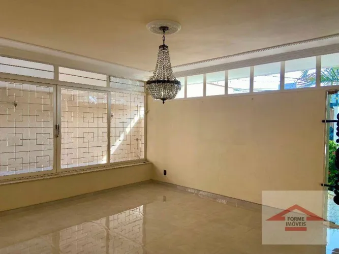 Casa com 4 quartos, 388 m² - venda por R$ 2.700.000 ou aluguel por R$ 10.800/mês - Chácara