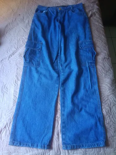 Calça cargo jeans -- azul -- Estilo Retilíneo/Baggy -- tamanho 42