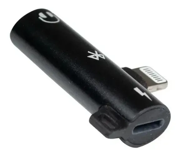 Adaptador Para Iphone Com Conector De Fone E Carregador