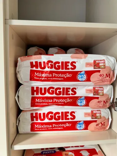Fralda Huggies M - com 40 (a unidade)
