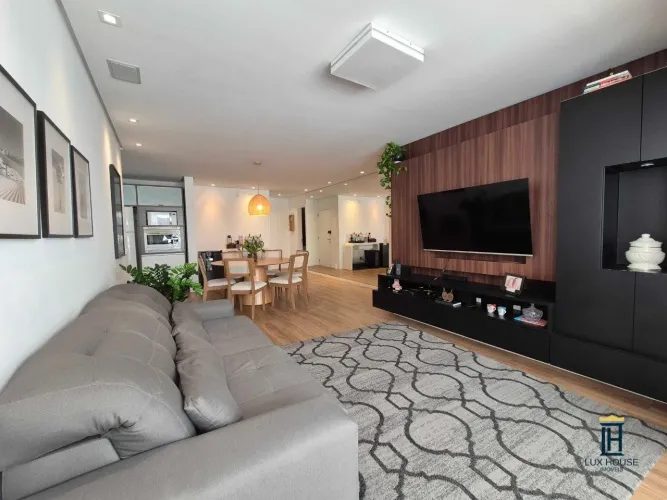 Apartamento de Alto Padrão em Jurerê Internacional
