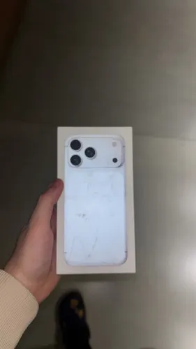 iphone 17 pro max branco