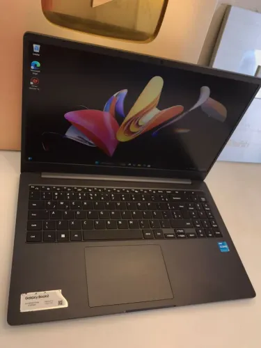 NOTEBOOK SAMSUNG GALAXY BOOK CORE I5 12ª GERACAO 8GB RAM MVNE 256GB TELA IPS NOVÍSSIMO 