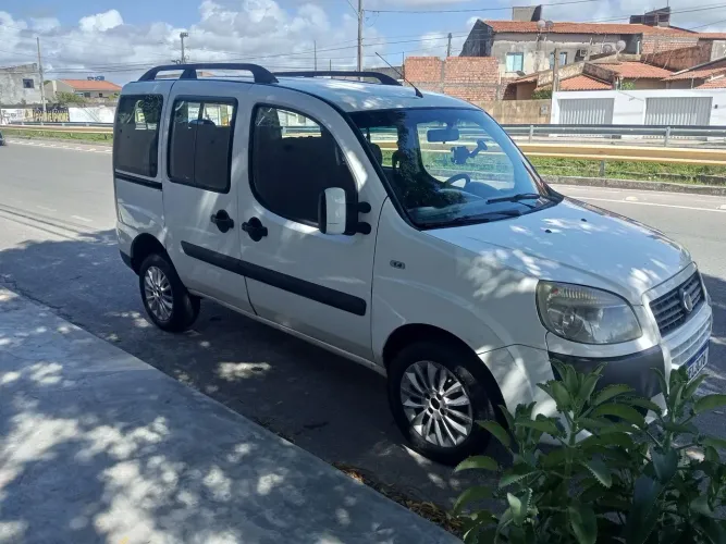 Fiat Doblo Attractive 1.4 Fire Flex 8V 5P 2013