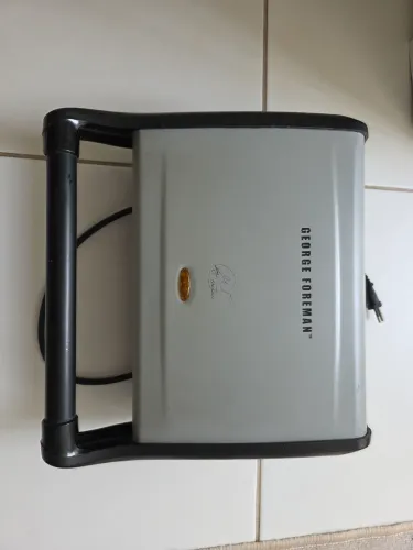 Grill elétrica 220v George Foreman 