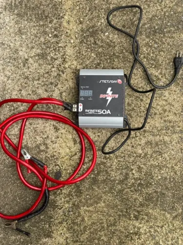 Fonte carregador baterial