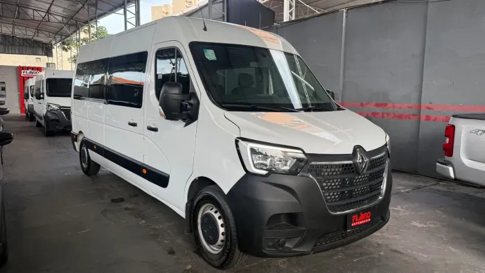 Renault Master 2.3 DCI Executive Longo 16L Dies 2024