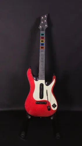Guitarra Guitar Hero 5 PS3/4/5/Xbox 360 e PC - StrumLab