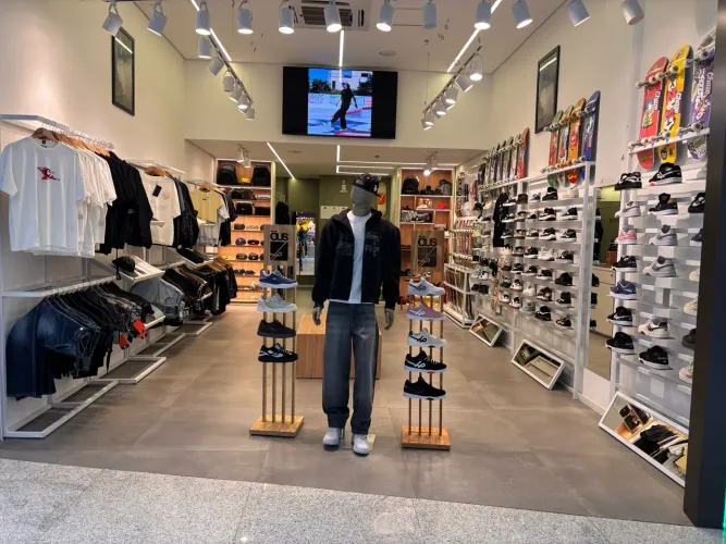 Vendo Loja Comercial Montada no Shopping Catuaí Cascavel