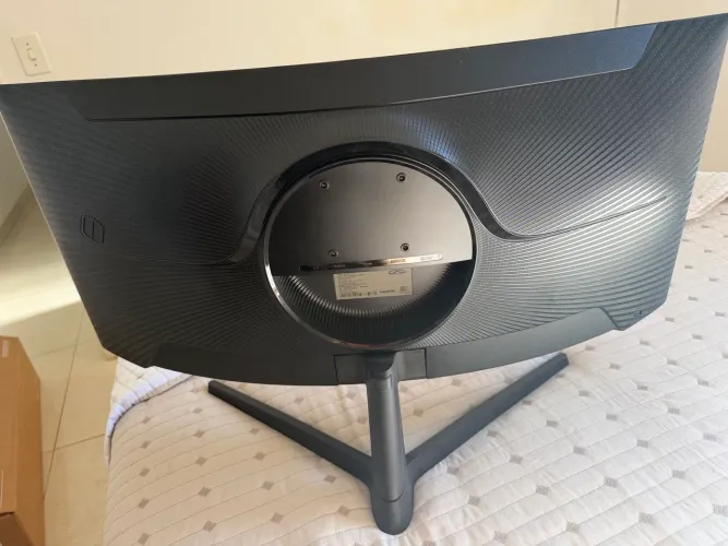 Monitor Samsung Odyssey G5 32 polegadas com nota fiscal e caixa