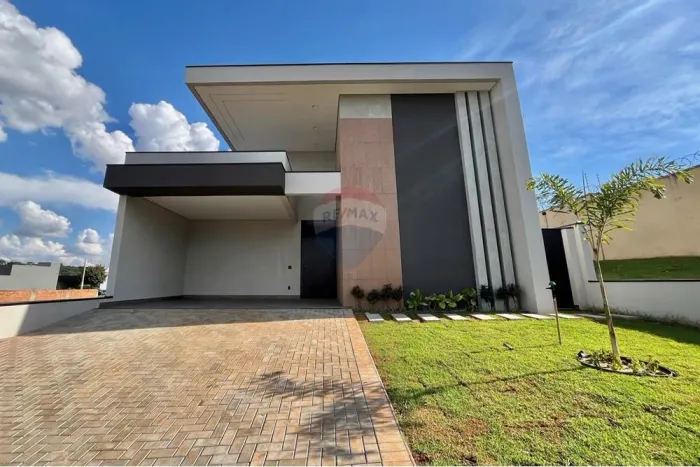 Casa de Condomínio térrea à venda de 258.00m² com 3 Quartos, 1 Suíte, em Bonfim Paulista/S