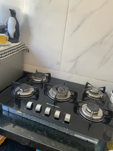 Vendo fogão semi novo sem marcas de uso