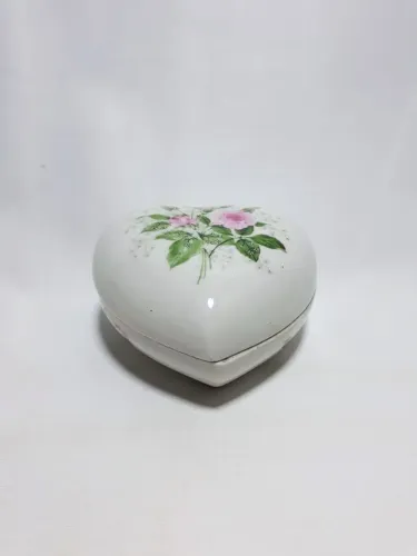 Antigo porta jóias de porcelana Avon