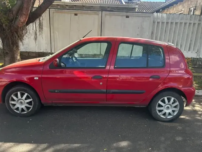 Renault Clio Hi-flex 1.0 16V 5P 2011