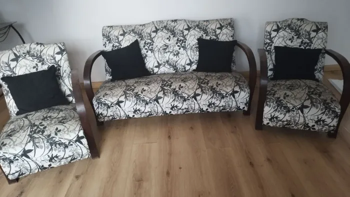 Conjunto sofá e duas poltronas 