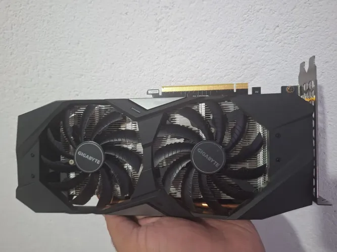 2060 super 8gb Gigabyte