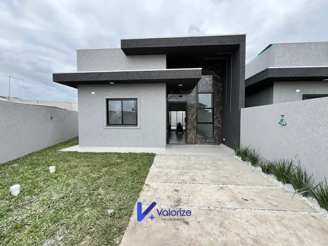 Casa com suíte nova na praia Pontal do Pr
