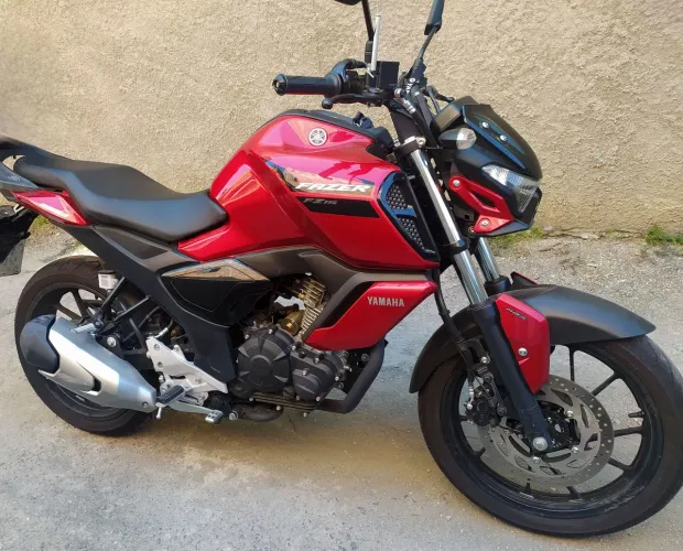 FZ15 2024 - com apenas 3.800 km - Doc 26 OK