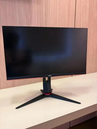 Monitor AOC VIPER 165hz  24". (Com defeito na tela ) Funcionando 