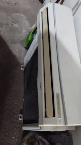 Vendo um ar condicionado 9000 BTUs 600