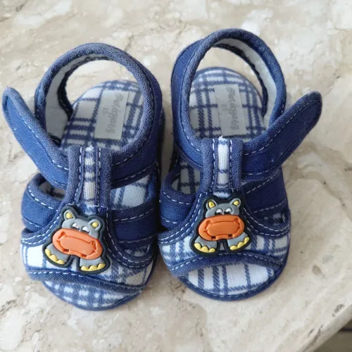 Sapatinho infantil azul marinho