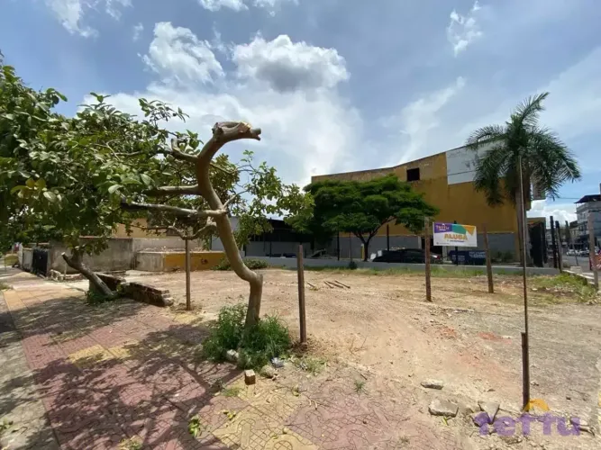 Imóvel para aluguel com 360 metros quadrados em Retiro - Volta Redonda - RJ