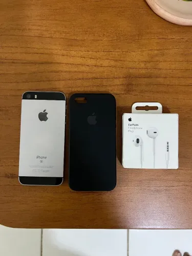 iPhone SE 64GB