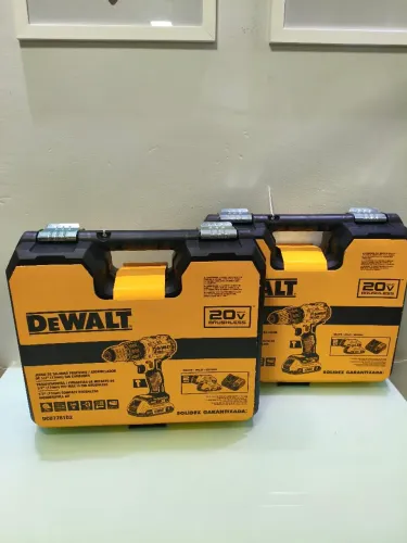 Parafusadeira e furadeira de impacto Dewalt